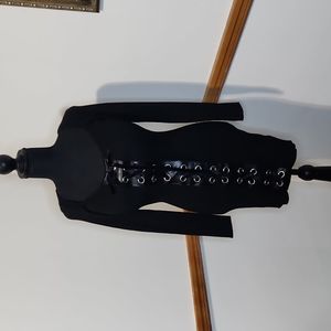 Black long sleeved bodycon dress